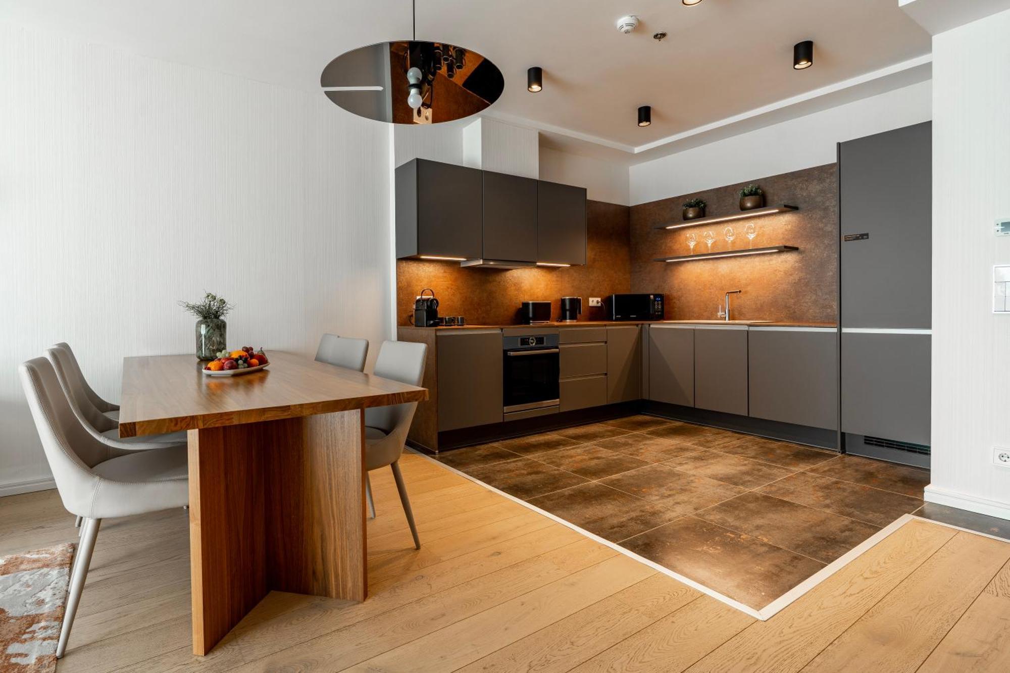 Emerald Downtown Luxury By Continental Group Hotel apartamentowy 2*
